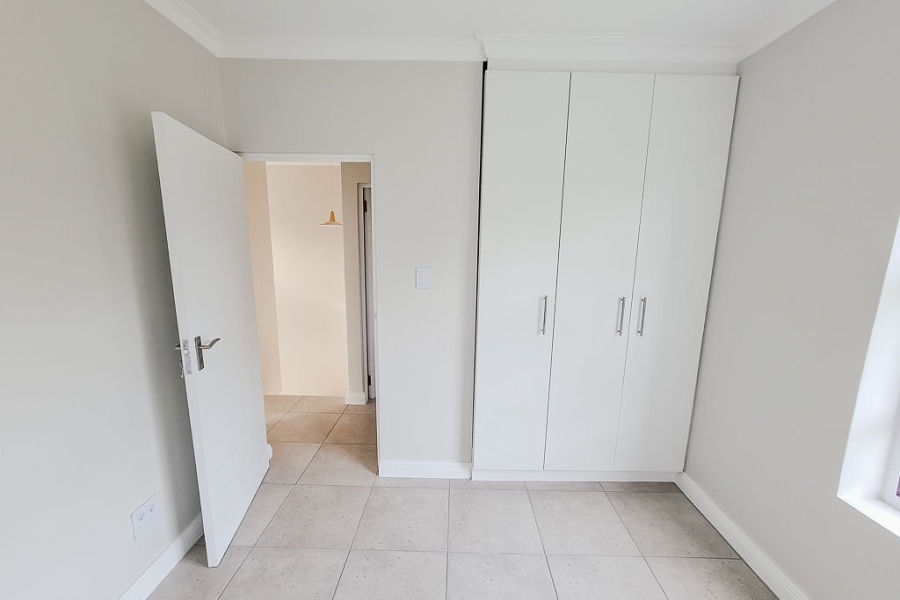 To Let 2 Bedroom Property for Rent in Parsonsvlei Eastern Cape